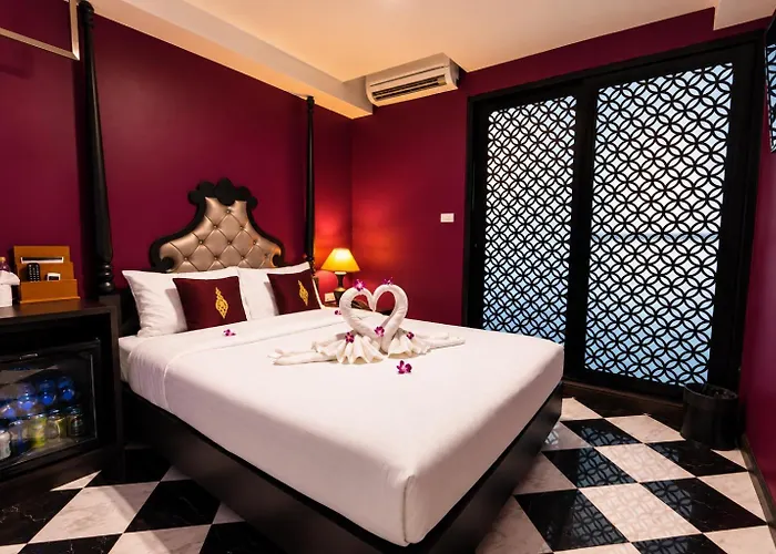 Hotel Rhythm And Rest Quarters At Khaosan Palace Hotel 2*