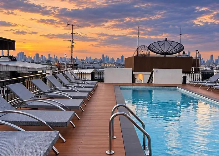 Rhythm And Rest Quarters At Khaosan Palace Hotel Hotel Bangkok
