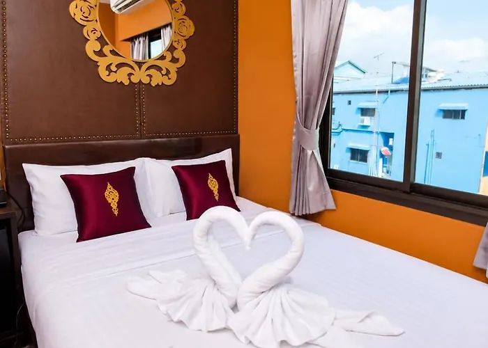 Rhythm And Rest Quarters At Khaosan Palace Hotel Hotel Bangkok