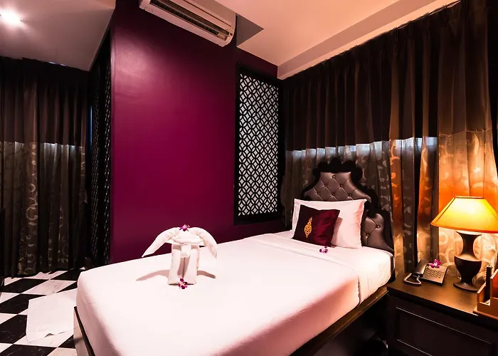 Rhythm And Rest Quarters At Khaosan Palace Hotel
