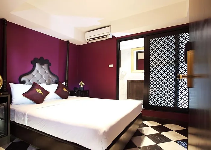 Rhythm And Rest Quarters At Khaosan Palace Hotel Hotel